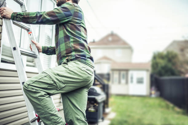 Best Yard Waste Removal  in Stuart, IA
